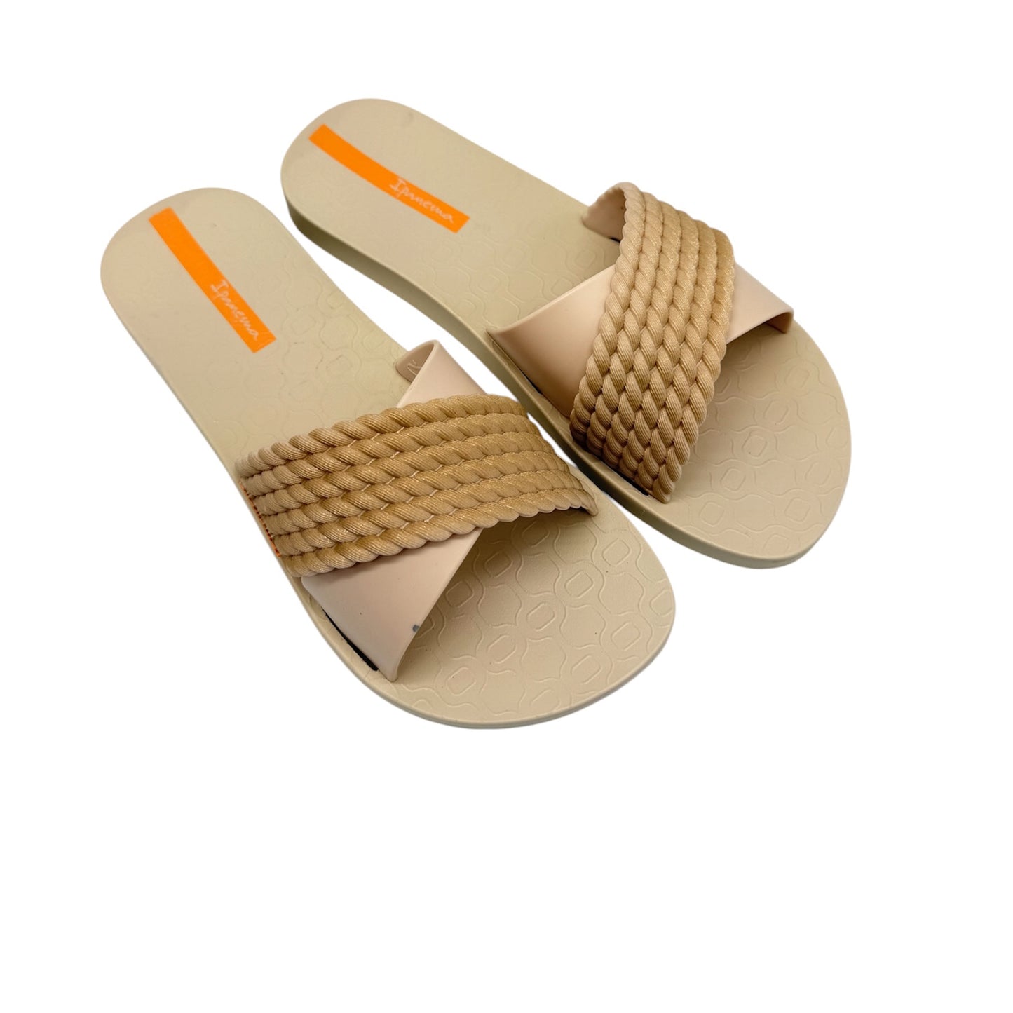 Ipanema street fem