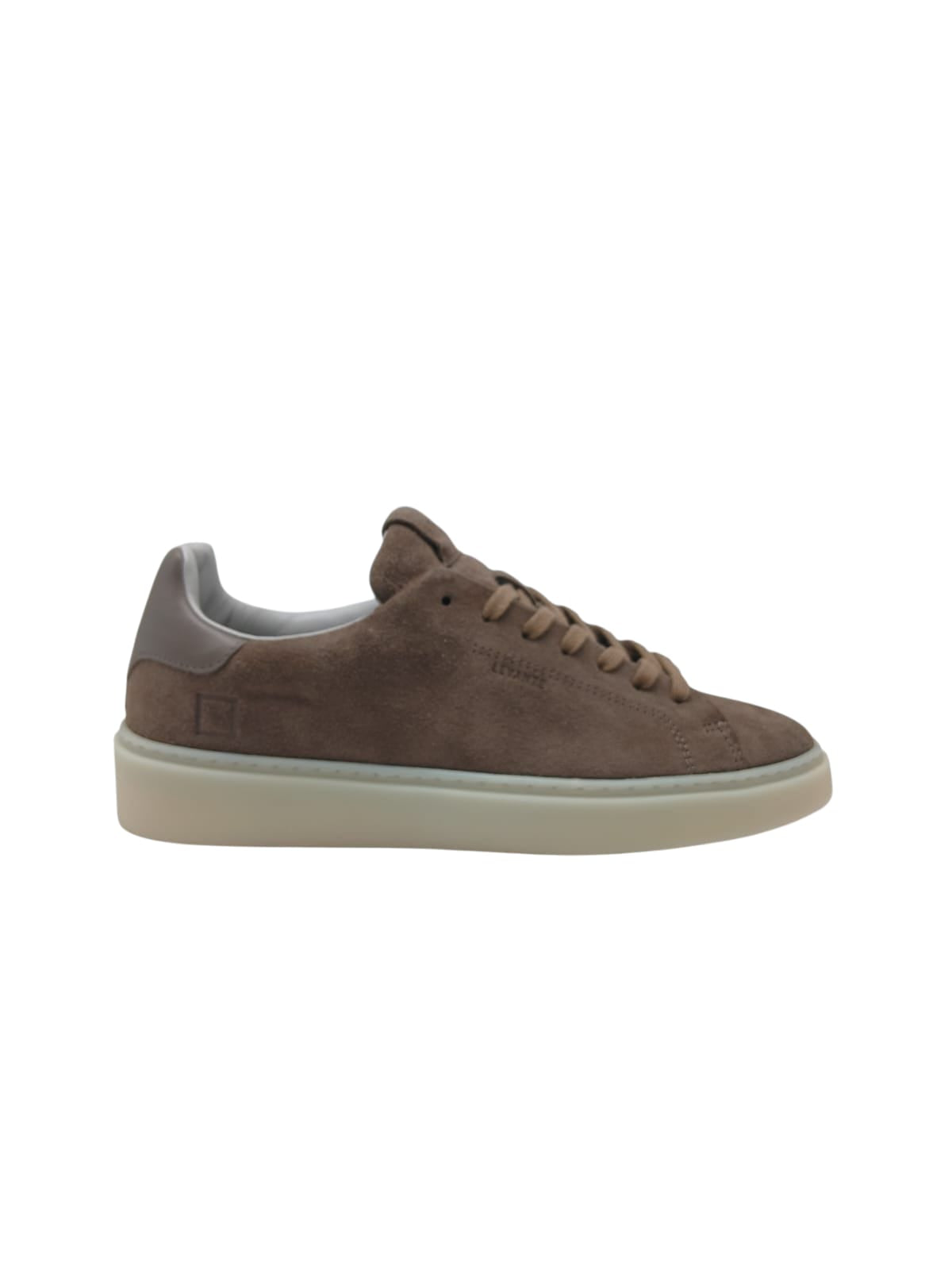 D.A.T.E levante suede