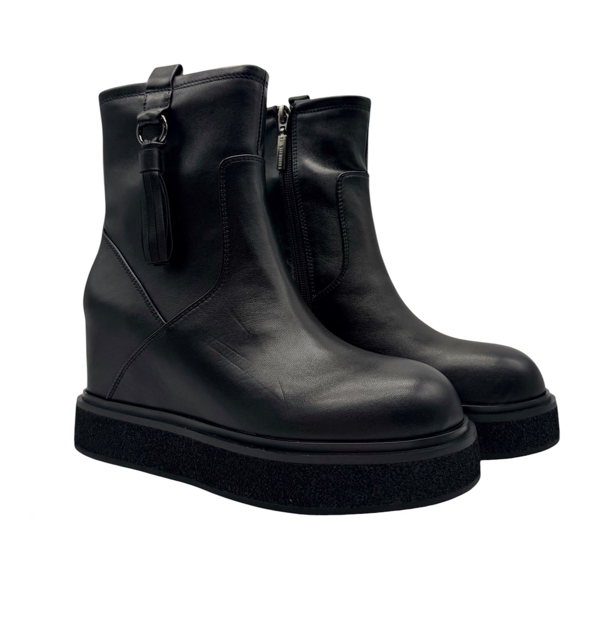 Emanuelle Vee Dali