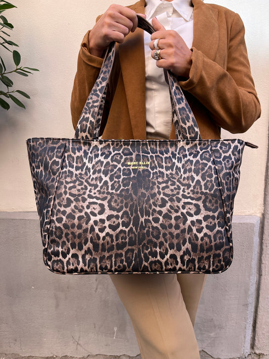 Marc Ellis Rayla leopardo