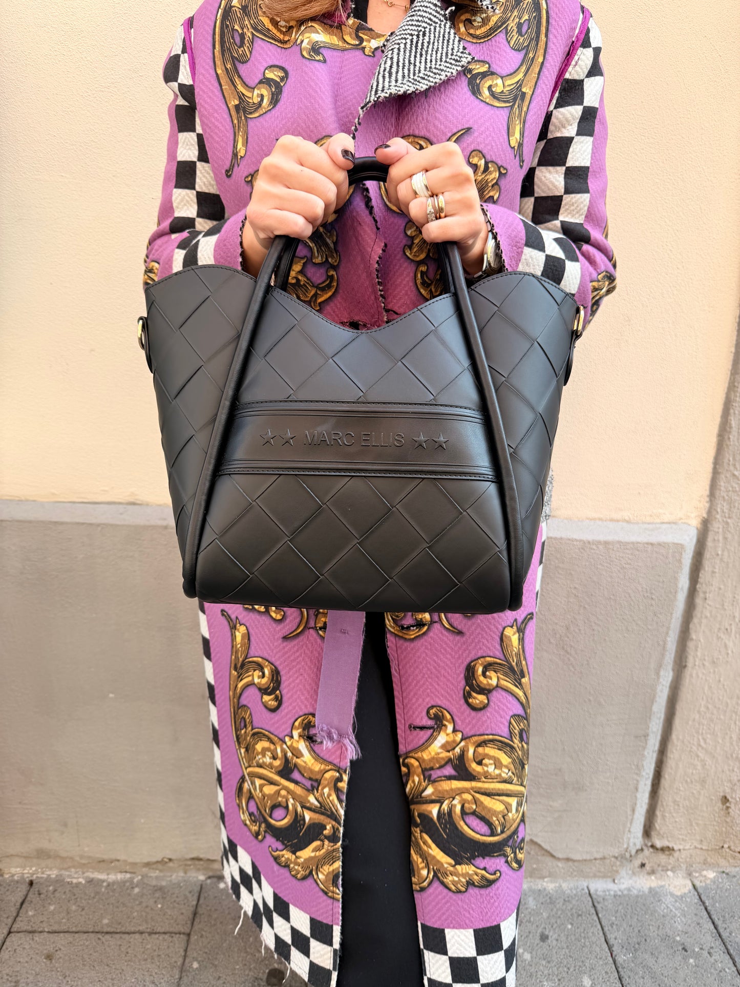 Marc Ellis basket plait