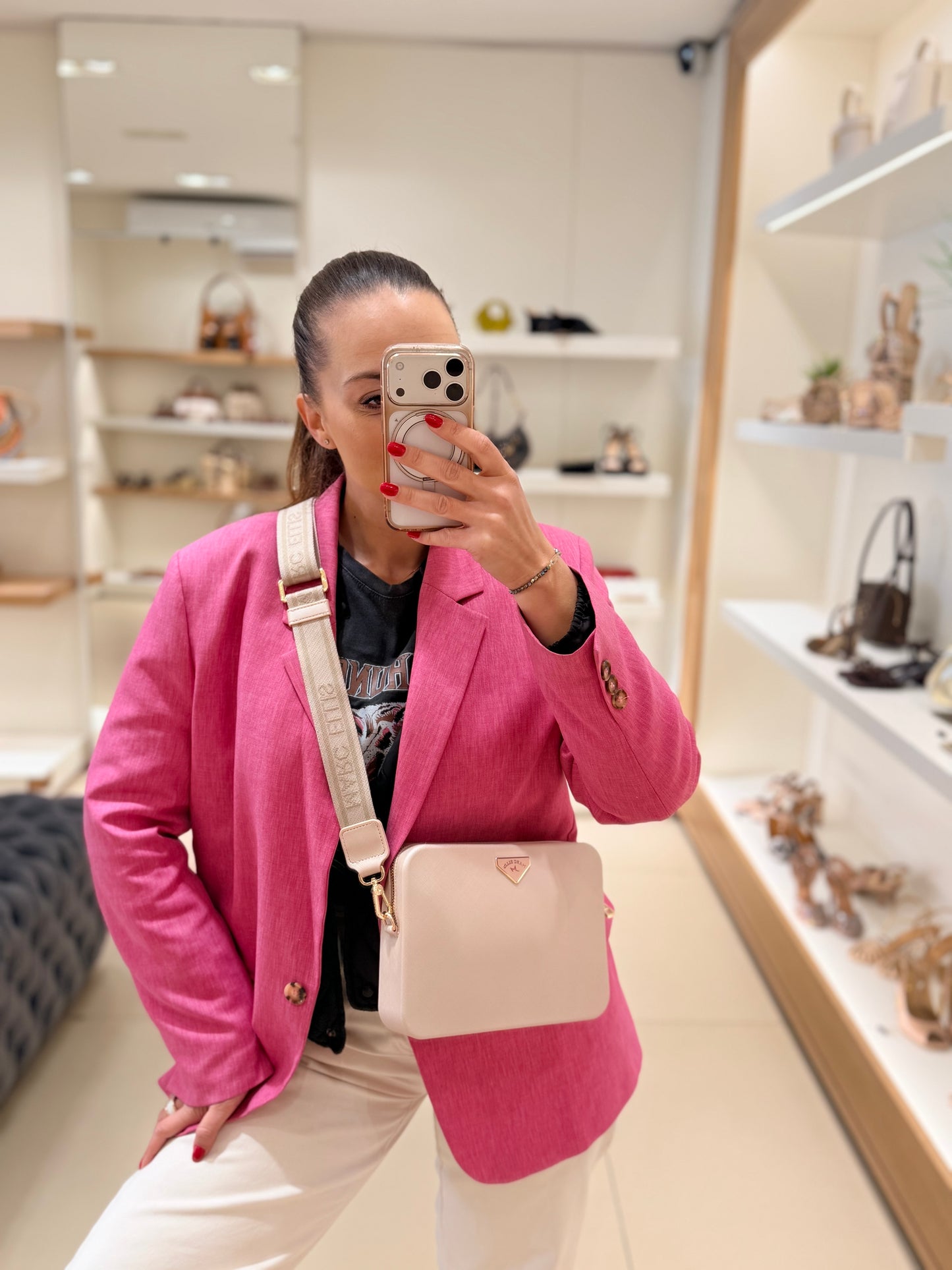 Marc Ellis Flat flowe burro