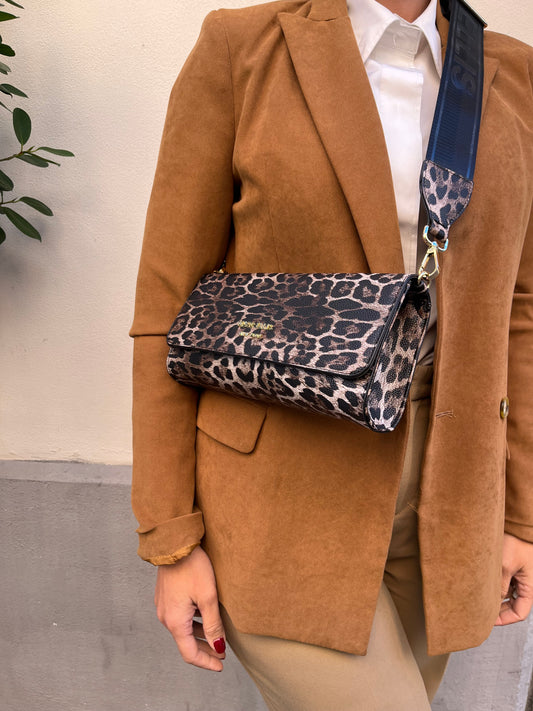 Marc Ellis Yelina leopardo