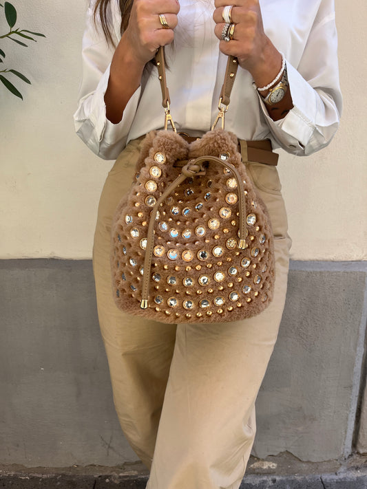 La carrie secchiello pelliccia beige