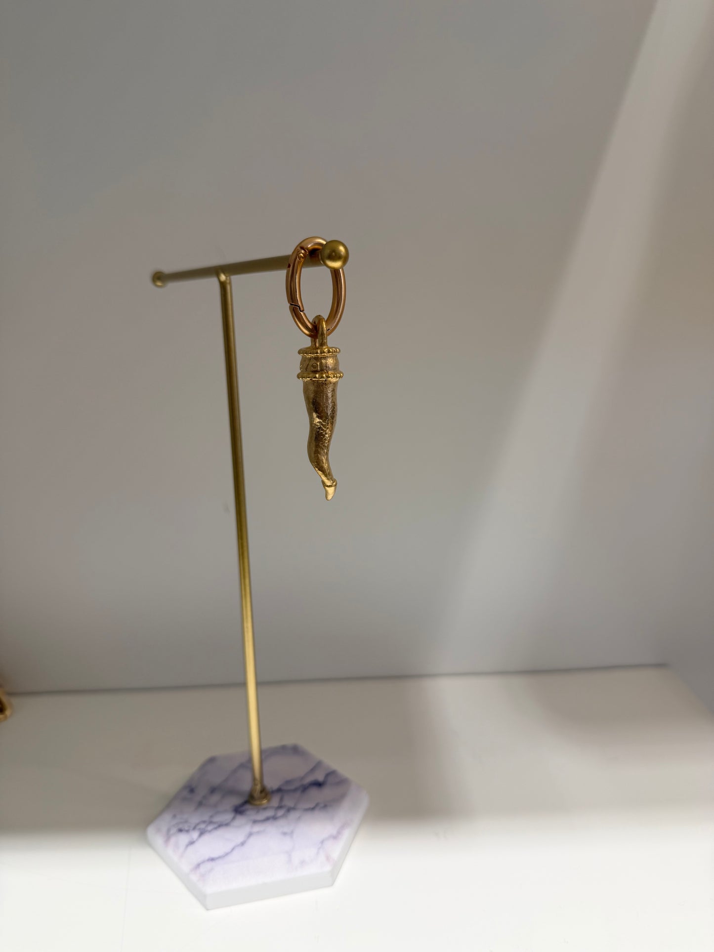 Alevà ciondolo corno