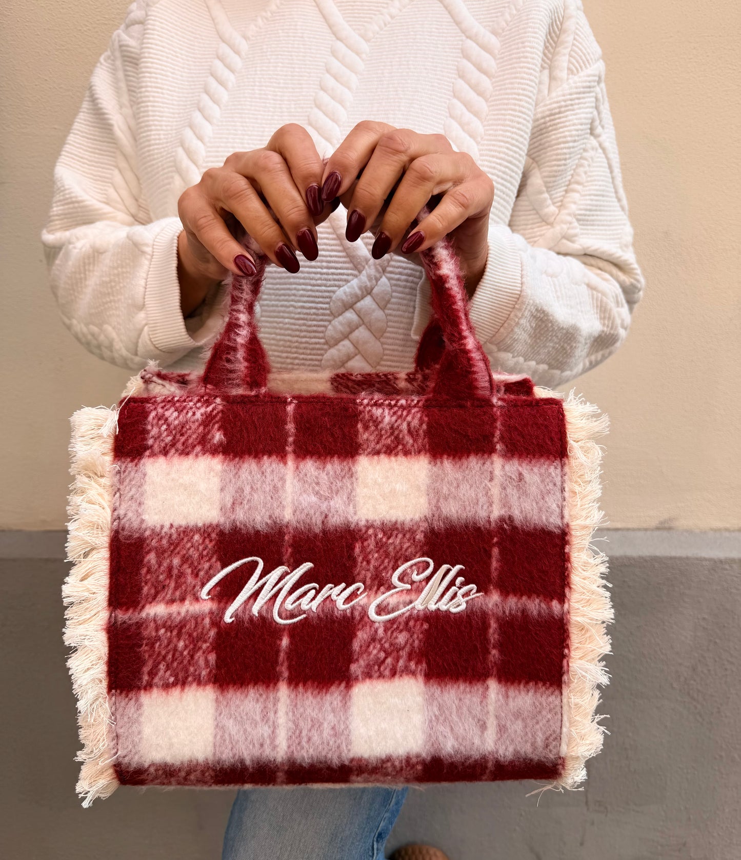 Marc Ellis buby check S