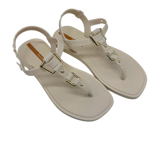 Ipanema class urbane beige