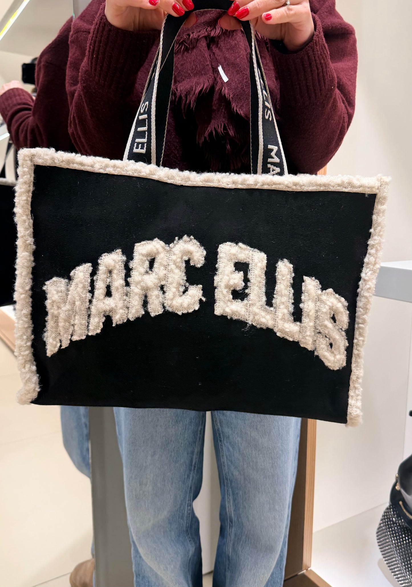 Marc Ellis buby ewe L